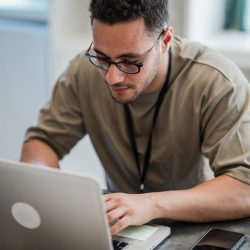 pexels-mizunokozuki-12903252